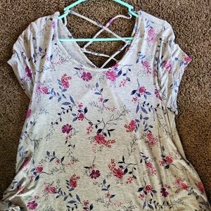 So brand from Kohls SS Top size Large!